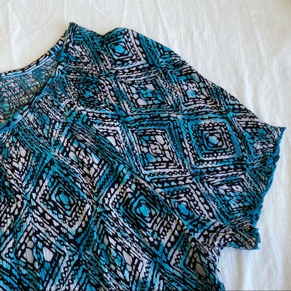 Laura Scott Geometric Print Smocked Blouse - Picture 12 of 14